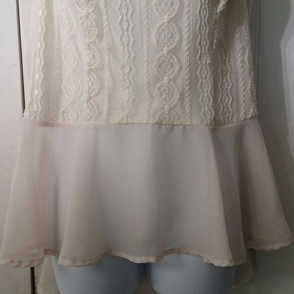 Mossimo ivory sleeveless high low blouse summer date night top Sz L - Picture 2 of 5